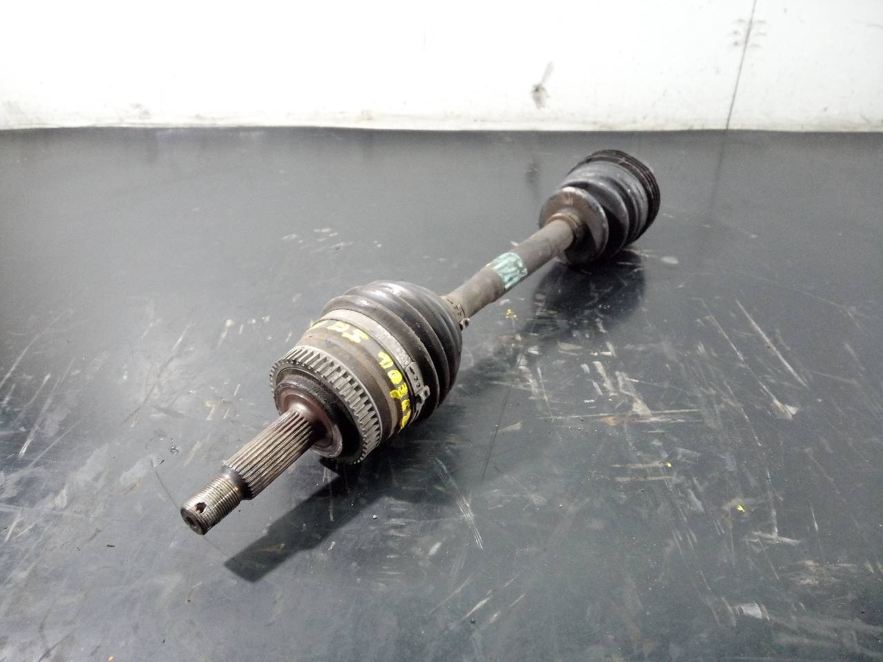 TRANSMISION DELANTERA IZQUIERDA HYUNDAI TUCSON (JM) 495002E750 / P1-B6-37 495002E750P1B637