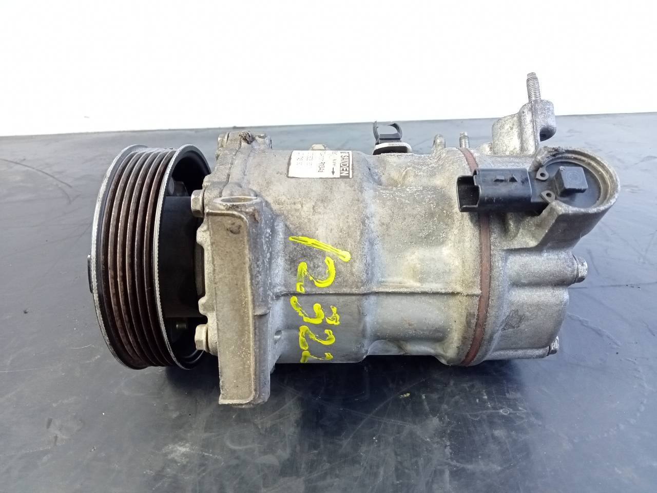COMPRESOR AIRE ACONDICIONADO CITROËN C4 CACTUS 9827850380 / P3-A1-19-3 / 9878574380 9827850380P3A11939878574380 - Vista 3