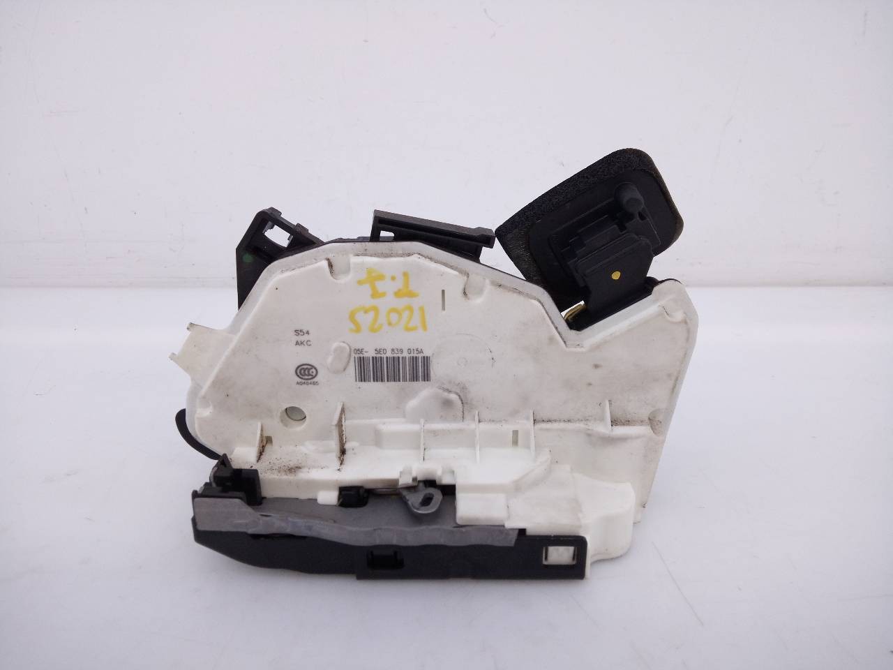 CERRADURA PUERTA TRASERA IZQUIERDA SKODA SPACEBACK (5H) 5E0839015A / E1-A5-47-1 5E0839015AE1A5471