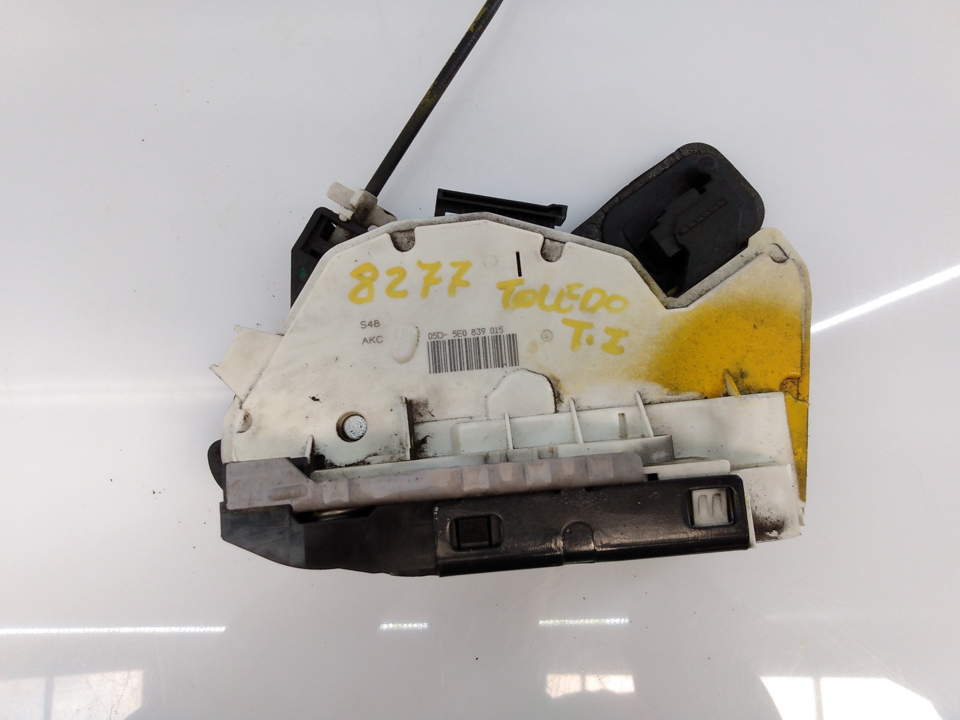 CERRADURA PUERTA TRASERA IZQUIERDA SEAT TOLEDO (KG3) 5E0839015 / E1-B6-52-3 5E0839015E1B6523 - Vista 3