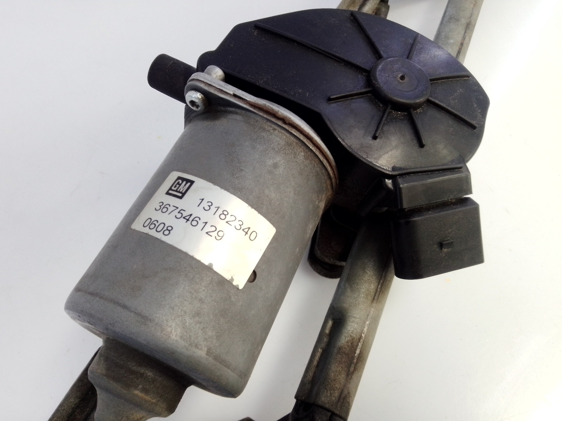 MOTOR LIMPIA DELANTERO OPEL CORSA D 13182340 / E2-B6-30-2 13182340E2B6302 - Vista 3