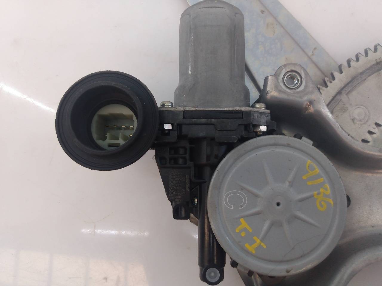ELEVALUNAS TRASERO IZQUIERDO TOYOTA RAV 4 E2-B4-10-2 E2B4102 - Vista 3