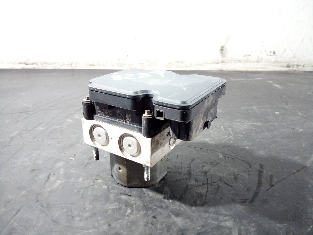 ABS DACIA DUSTER 476608845R / P3-B9-14-2 476608845RP3B9142