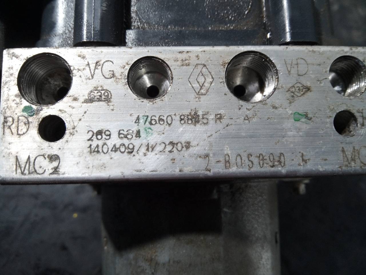 ABS DACIA DUSTER 476608845R / P3-B9-14-2 476608845RP3B9142 - Vista 3