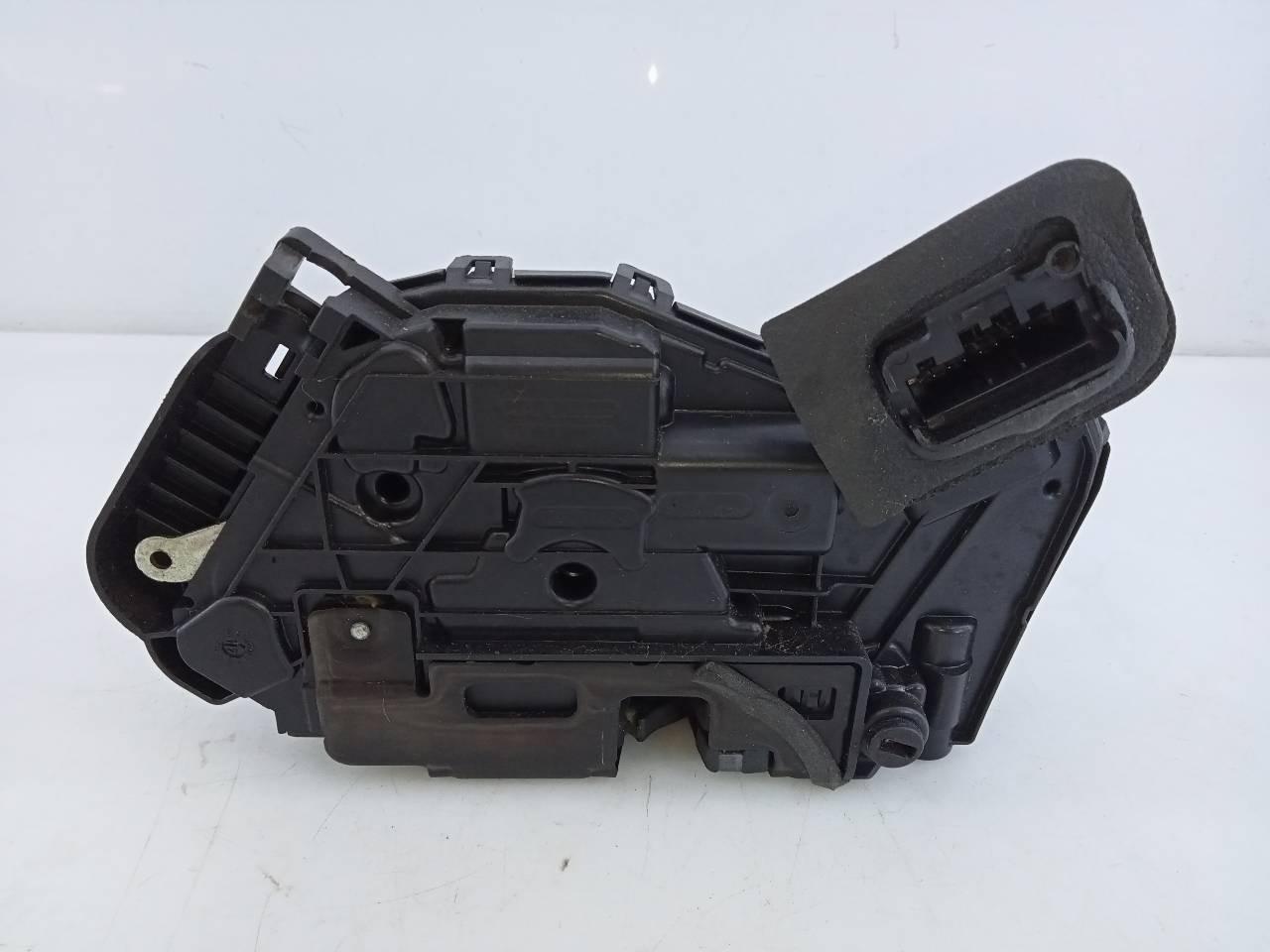 CERRADURA PUERTA TRASERA DERECHA SKODA OCTAVIA LIM. (5E3) 5TA839016E / E1-A5-48-2 5TA839016EE1A5482 - Vista 2