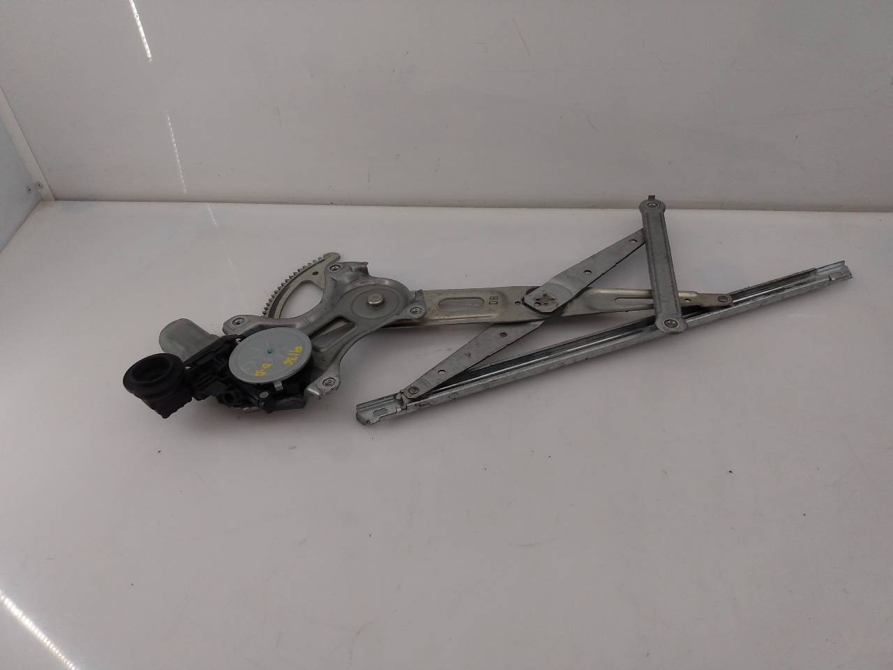 ELEVALUNAS DELANTERO DERECHO TOYOTA RAV 4 8571035180 / E2-B4-30-1 / 2621002331 8571035180E2B43012621002331