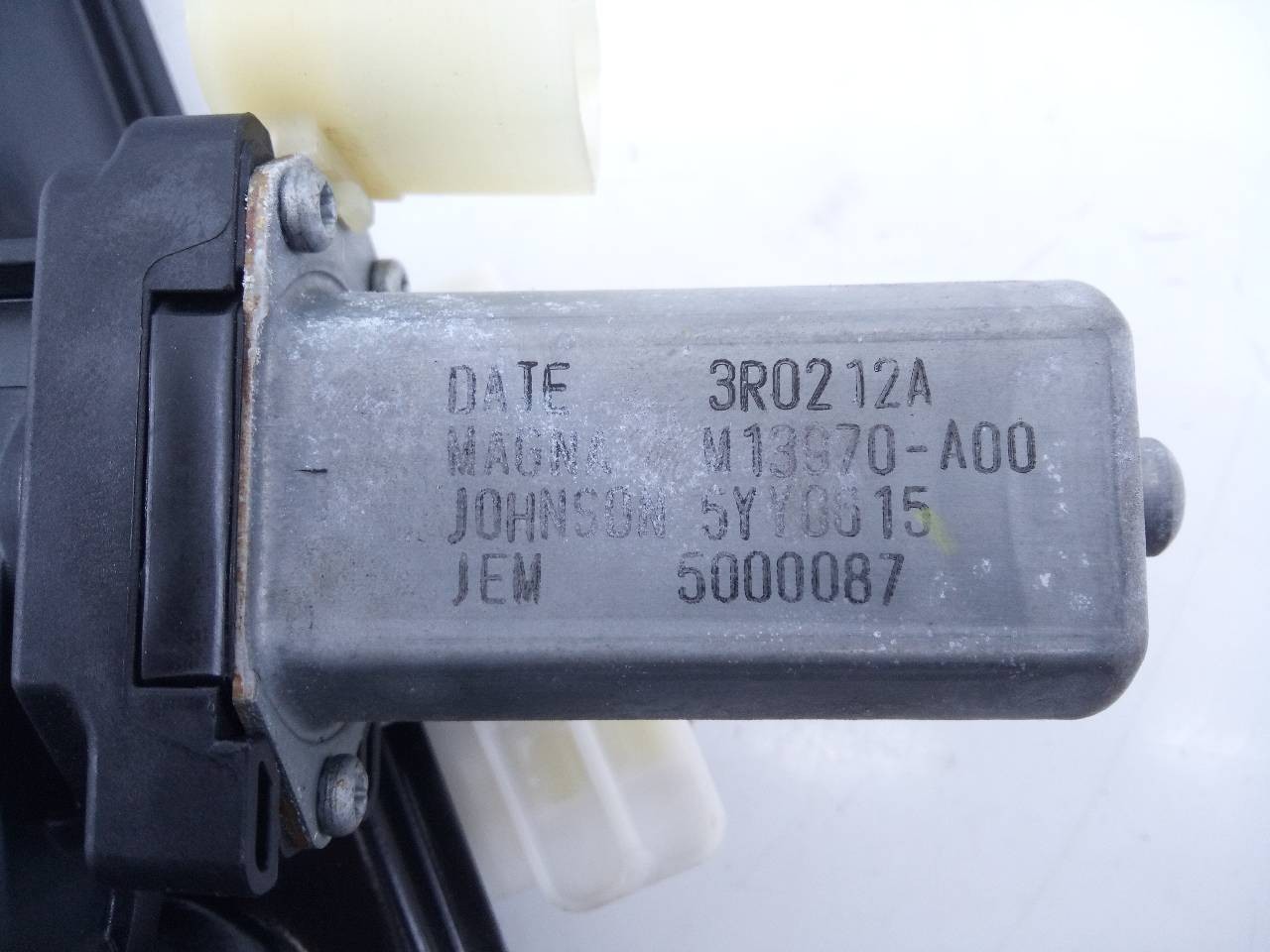 ELEVALUNAS TRASERO IZQUIERDO BMW SERIE 1 LIM. (F20/F21) 7242555 / E1-A3-28-1 7242555E1A3281 - Vista 3