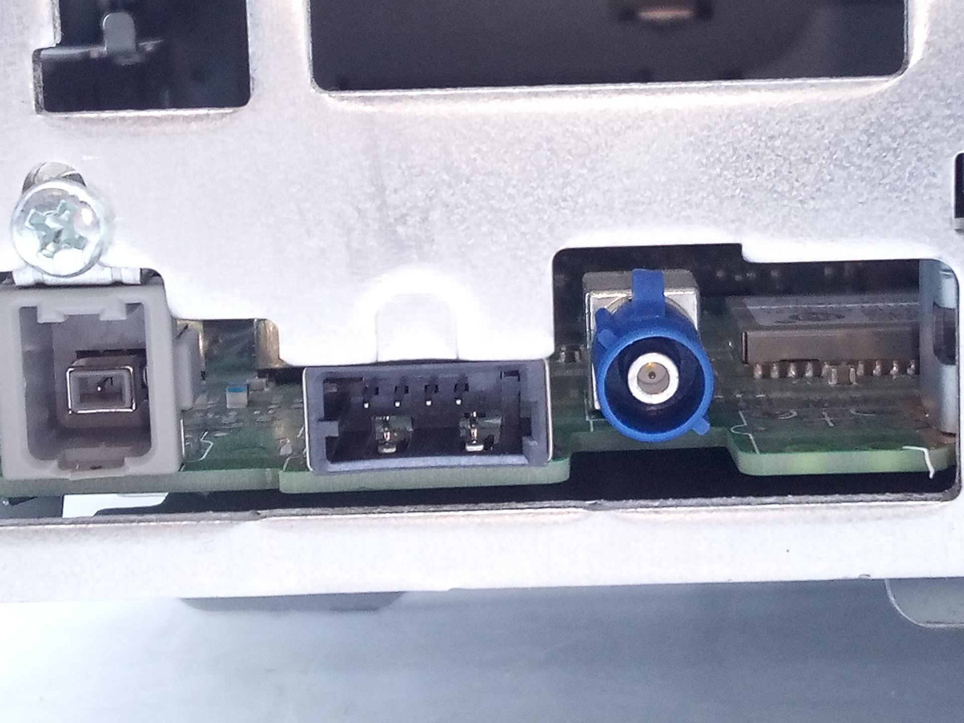 SISTEMA AUDIO / RADIO CD HYUNDAI I30 FASTBACK 96160G4000 / E3-A3-29-3 / ADB10G4EE 96160G4000E3A3293ADB10G4EE - Vista 3