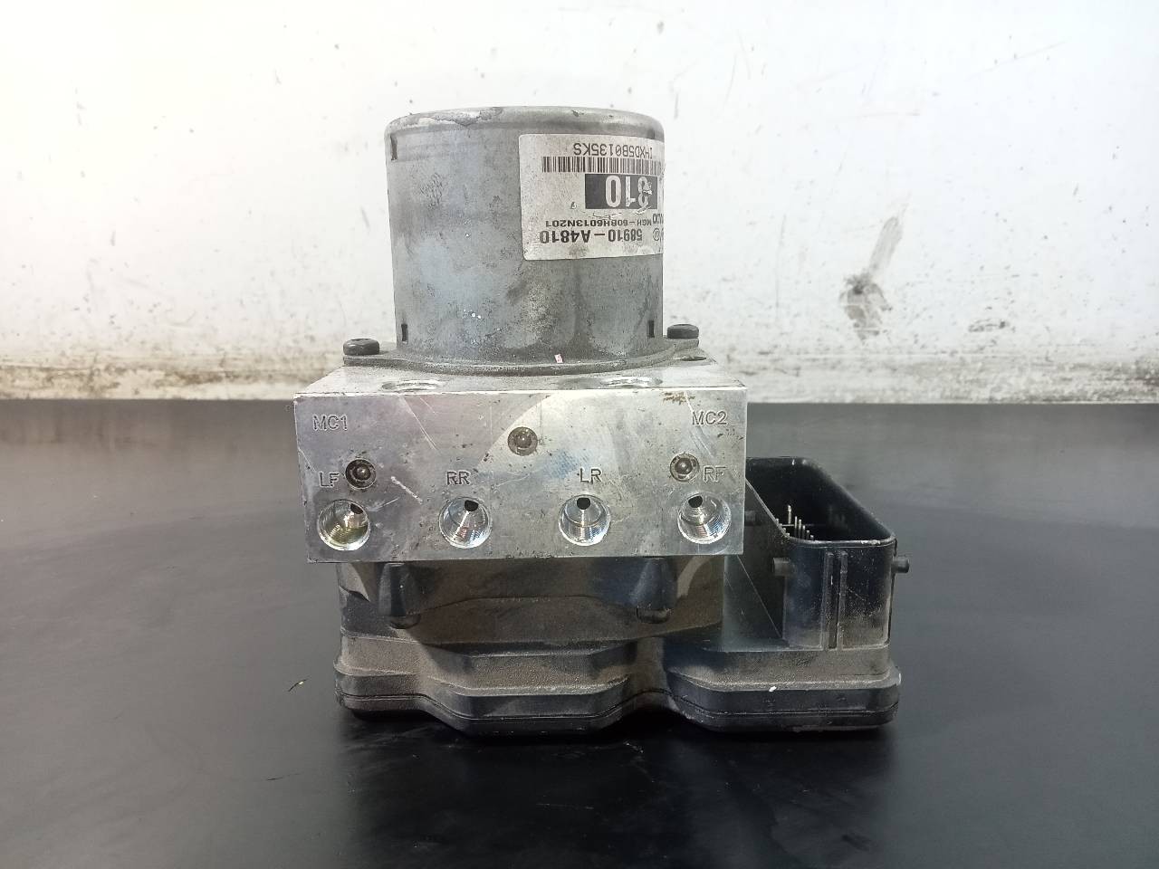 ABS KIA CARENS ( ) 58910A4810 / P3-A8-7-4 58910A4810P3A874 - Vista 3