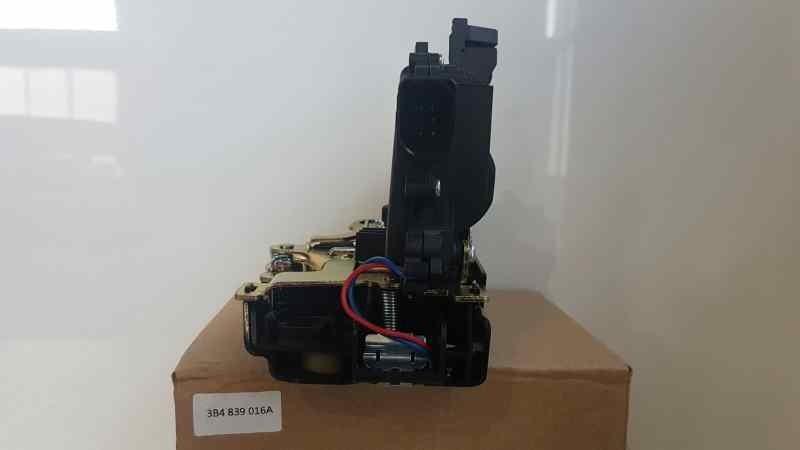 CERRADURA PUERTA TRASERA DERECHA UNIVERSAL CERRADURA 3B4839016A / T2-4-A7-2 / NUEVO 3B4839016AT24A72NUEVO