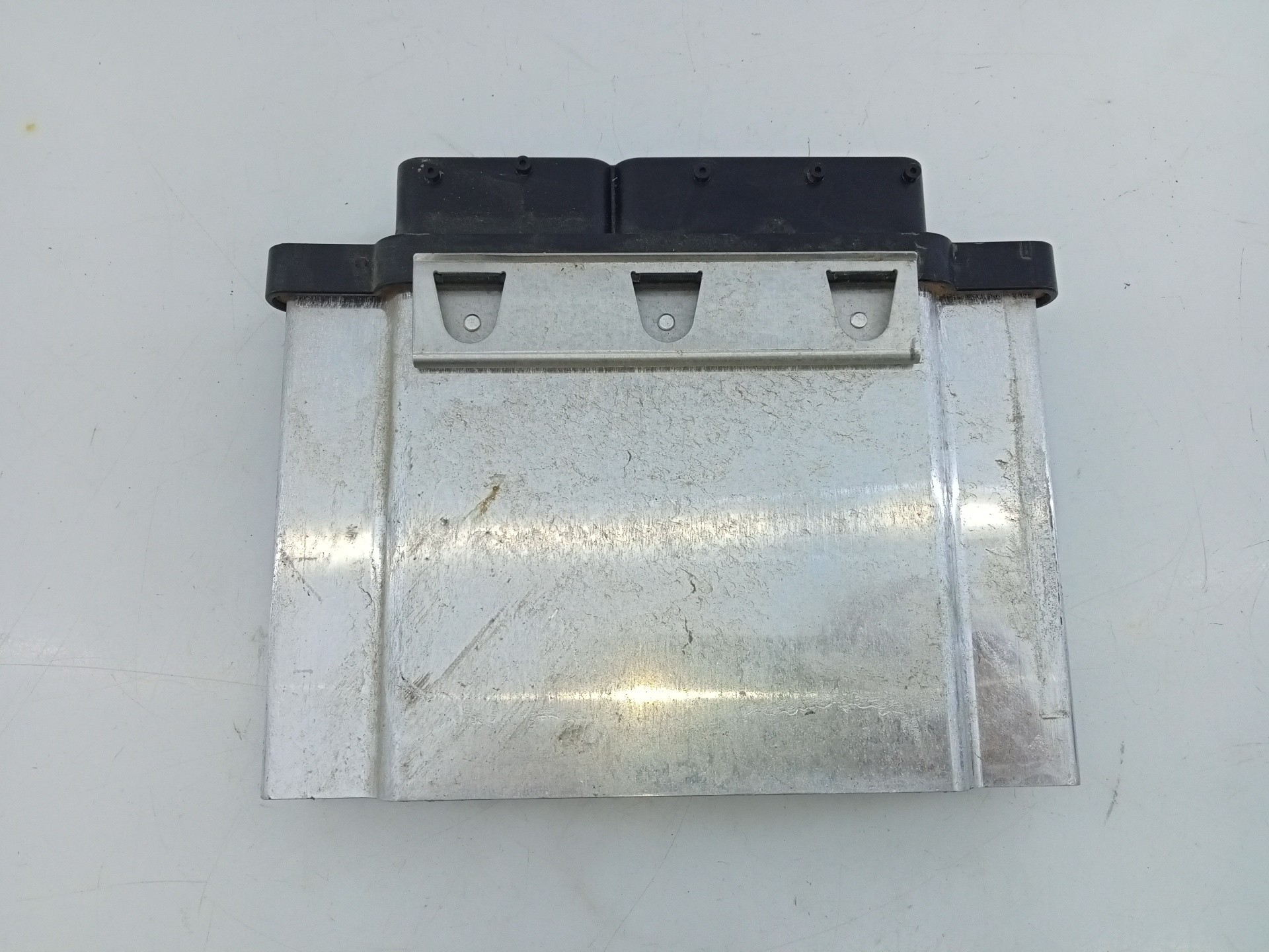 CENTRALITA MOTOR UCE SEAT LEON (5F1) 04E907309BH / E2-A1-45-3 / 0261S12609 04E907309BHE2A14530261S12609 - Vista 3
