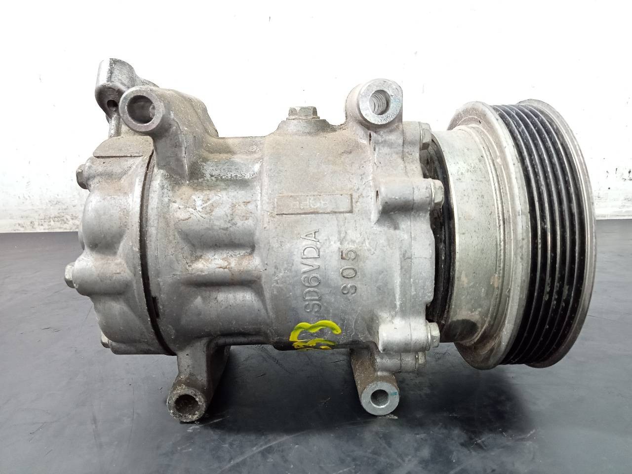 COMPRESOR AIRE ACONDICIONADO NISSAN NV 200 (M20) 8200953359A / P3-B2-12-1 / 1000406045 8200953359AP3B21211000406045