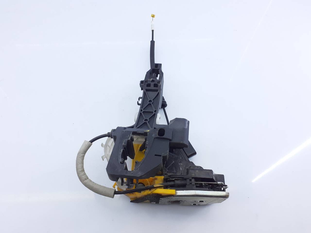 CERRADURA PUERTA DELANTERA DERECHA KIA CEE´D 81320A2410 / E2-B5-9-2 81320A2410E2B592