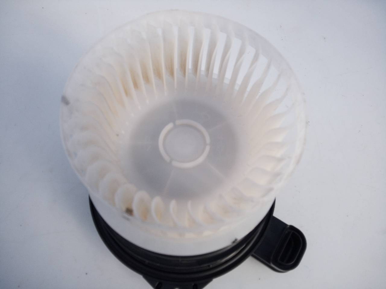 VENTILADOR CALEFACCION TOYOTA C-HR 5610T1 / E2-B4-60-1 / 08E02 5610T1E2B460108E02 - Vista 2