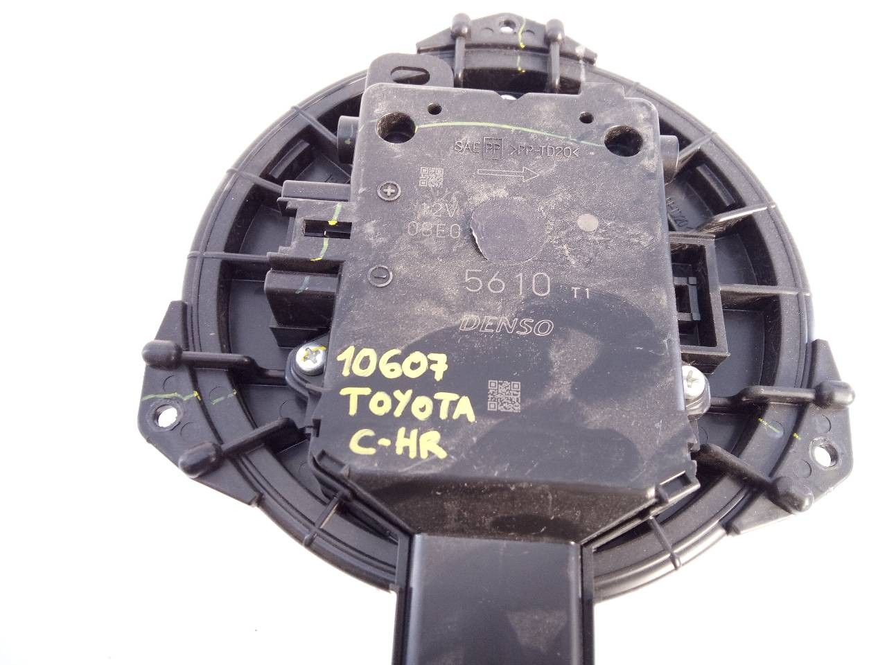 VENTILADOR CALEFACCION TOYOTA C-HR 5610T1 / E2-B4-60-1 / 08E02 5610T1E2B460108E02 - Vista 3