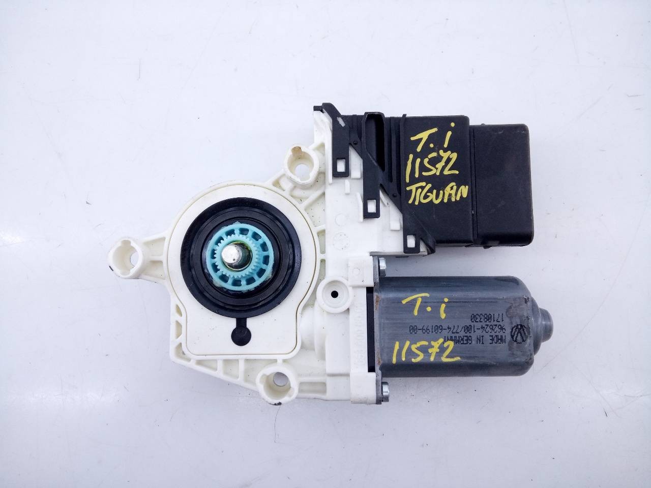 MOTOR ELEVALUNAS TRASERO IZQUIERDO VOLKSWAGEN TIGUAN (5N2) 5N0959703 / E1-A5-43-2 5N0959703E1A5432