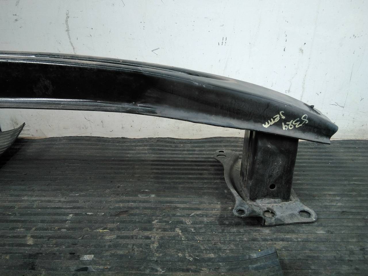 REFUERZO PARAGOLPES DELANTERO VOLKSWAGEN JETTA (1K2) 1K5807109 / P1-A1-45 1K5807109P1A145 - Vista 2