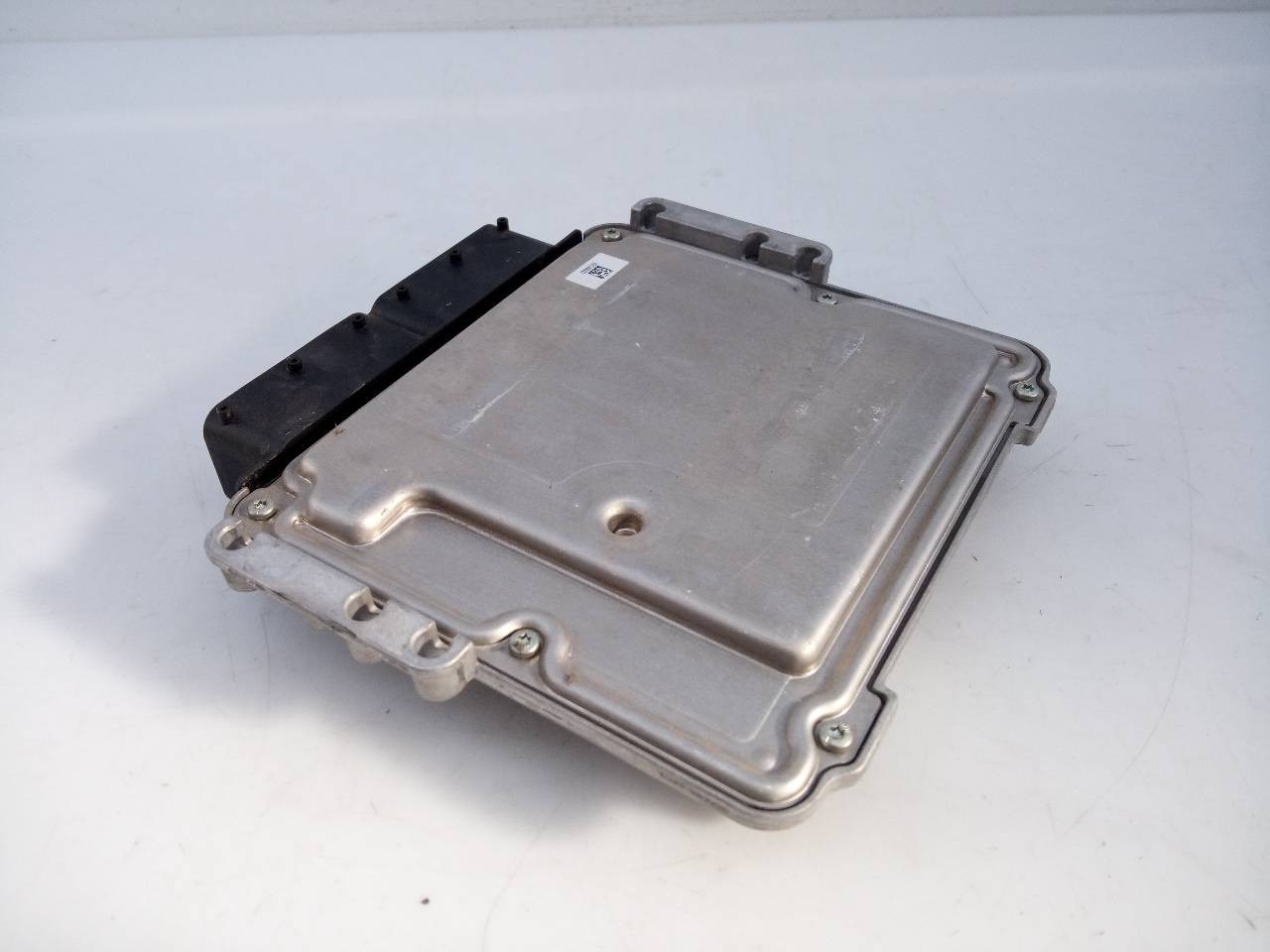 CENTRALITA MOTOR UCE KIA SORENTO () 391102FBB0 / E3-A3-31-1 / 0281031446 391102FBB0E3A33110281031446 - Vista 3