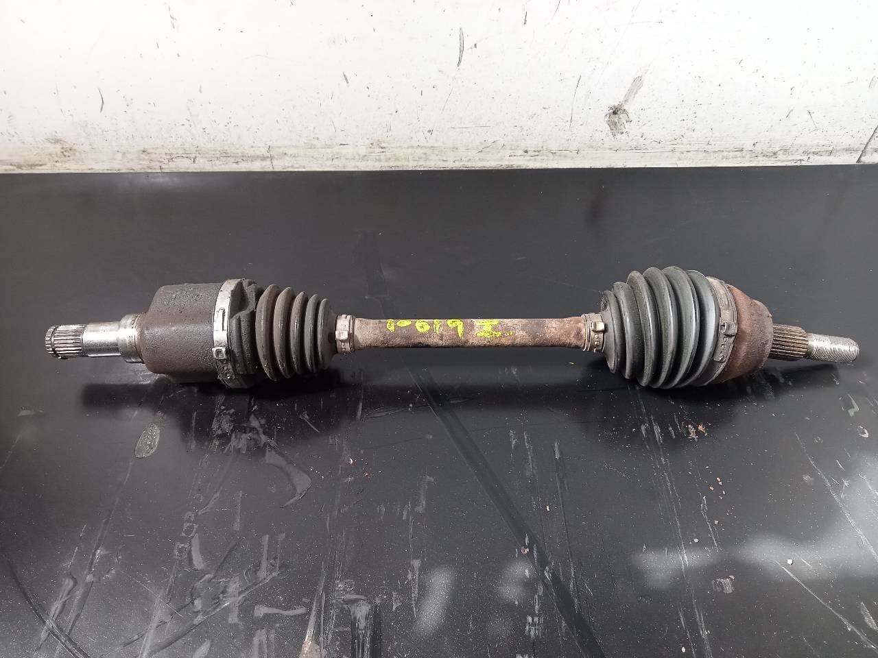 TRANSMISION DELANTERA IZQUIERDA FORD FOCUS TURN. (CB8) P1-B6-13 P1B613