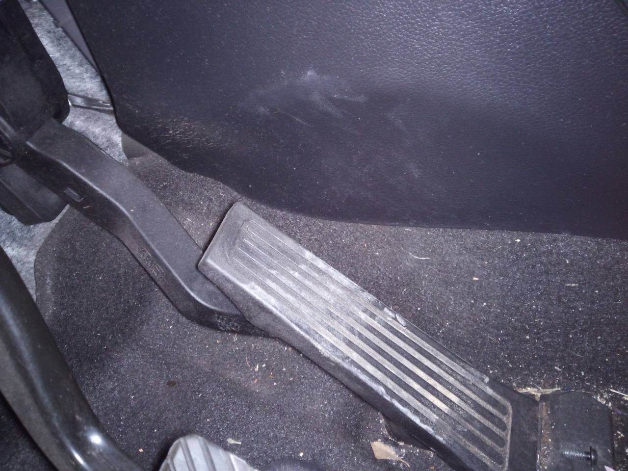 PEDAL ACELERADOR KIA CARENS ( ) 351904A700 351904A700