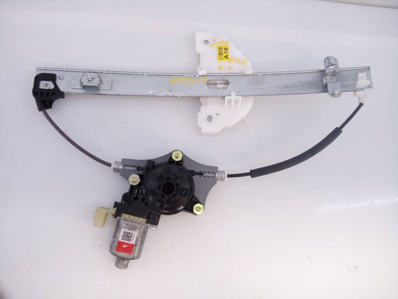 ELEVALUNAS TRASERO DERECHO KIA STONIC (YBCUV) 83460H8000 / E2-B5-50-2 83460H8000E2B5502