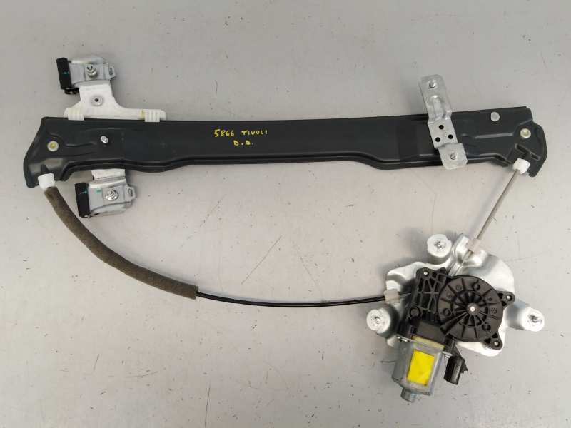 ELEVALUNAS DELANTERO DERECHO SSANGYONG TIVOLI 98820X1010 / E1-B3-6-2 / 001100729952 98820X1010E1B362001100729952
