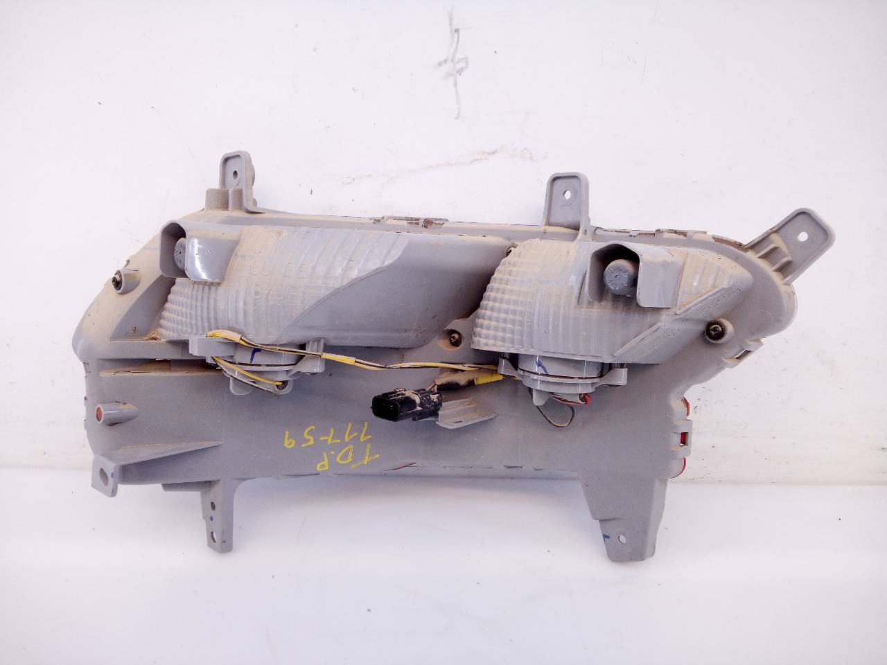 PILOTO TRASERO DERECHO DE PARAGOLPES KIA SPORTAGE E2-B5-39-2 E2B5392 - Vista 2