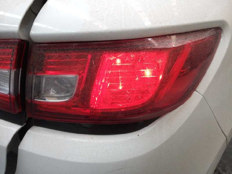 PILOTO TRASERO DERECHO RENAULT CLIO IV 265508846R / E1-A1-7-2 265508846RE1A172 - Vista 3