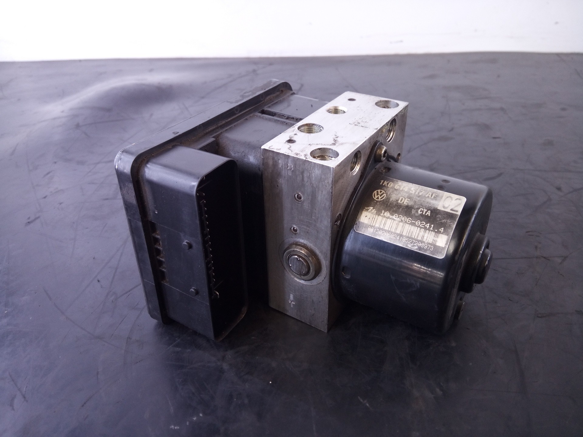 ABS AUDI A3 (8P) 1K0614517AF / P3-B8-17-2 / 0K0907379AC 1K0614517AFP3B81720K0907379AC - Vista 3