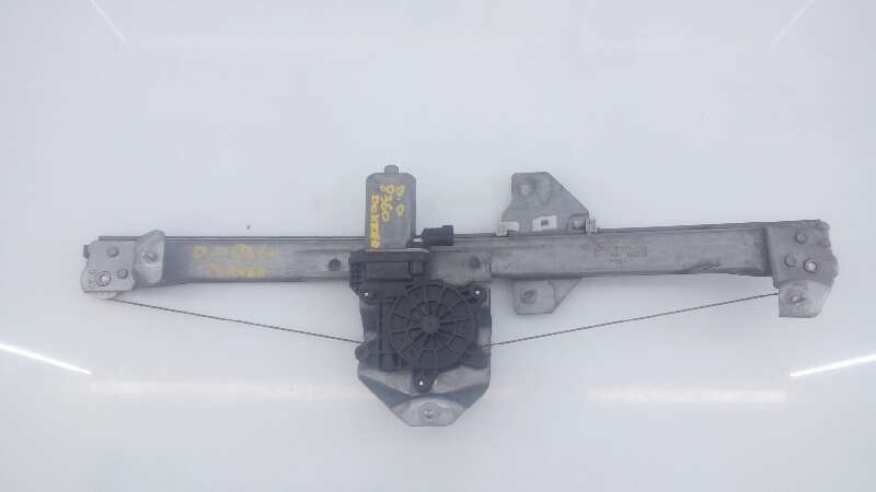ELEVALUNAS DELANTERO DERECHO DACIA DOKKER 807209071R / E1-A1-20-2 807209071RE1A1202