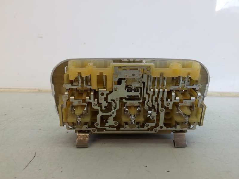 LUZ INTERIOR CITROËN C5 BERLINA 9680713880 / E3-B2-48-2 9680713880E3B2482 - Vista 3
