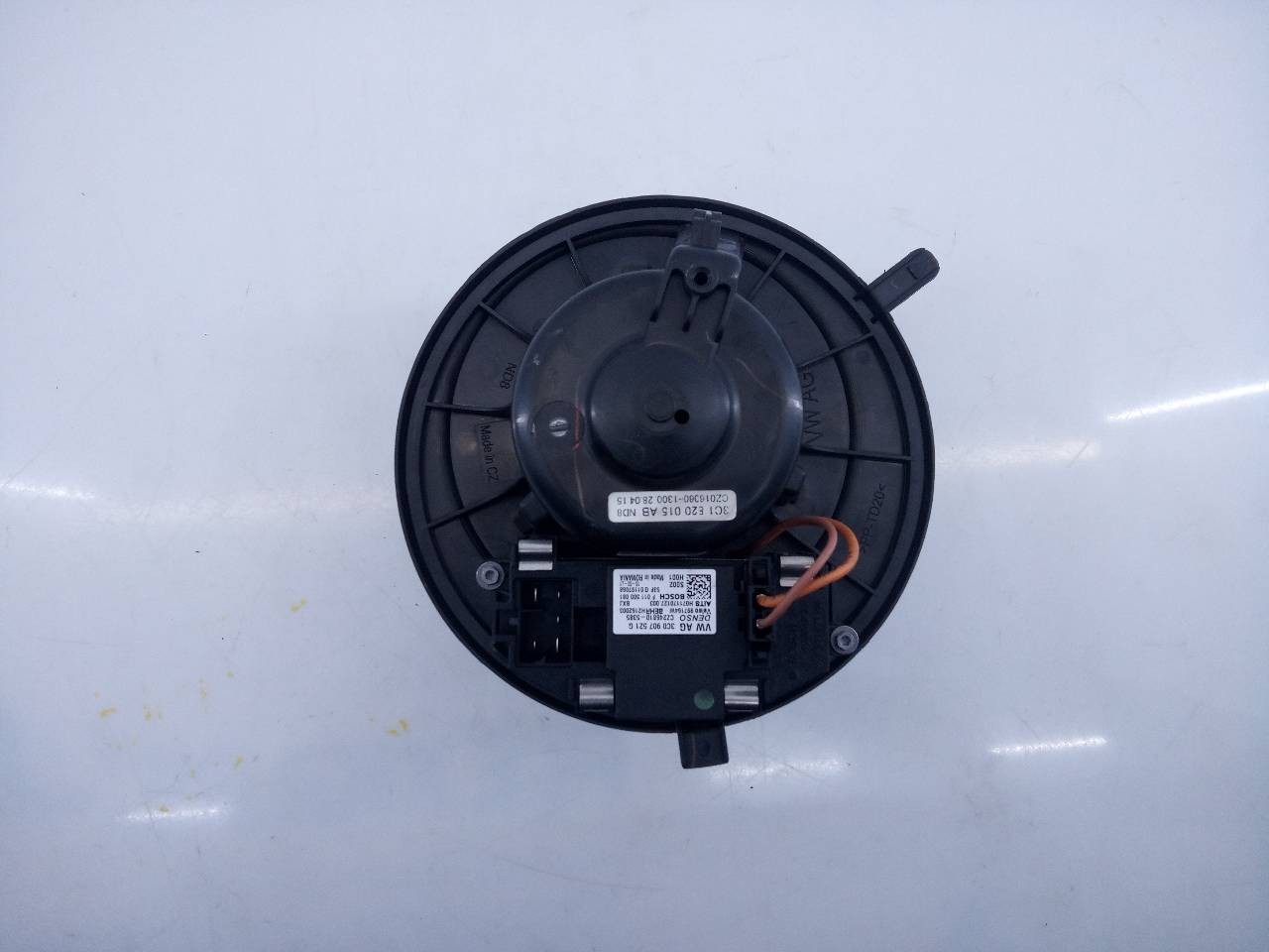 VENTILADOR CALEFACCION VOLKSWAGEN TIGUAN (5N2) 3C1820015AB / E2-A1-15-7 / 3C0907521G 3C1820015ABE2A11573C0907521G - Vista 3