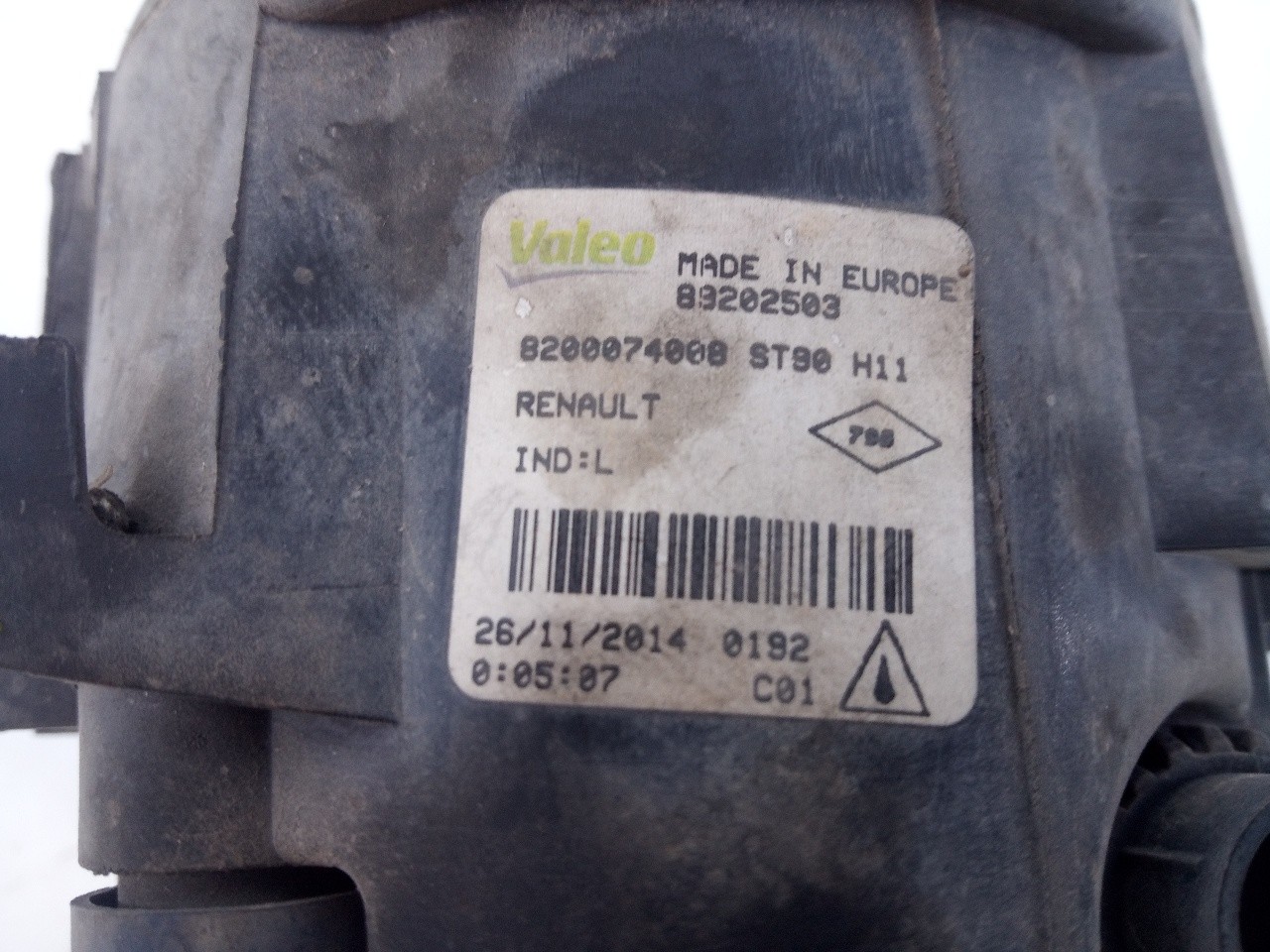 FARO ANTINIEBLA IZQUIERDO RENAULT MEGANE III BERLINA 5 P 8200074008 / E1-A1-35-1 / 89202503 8200074008E1A135189202503 - Vista 3