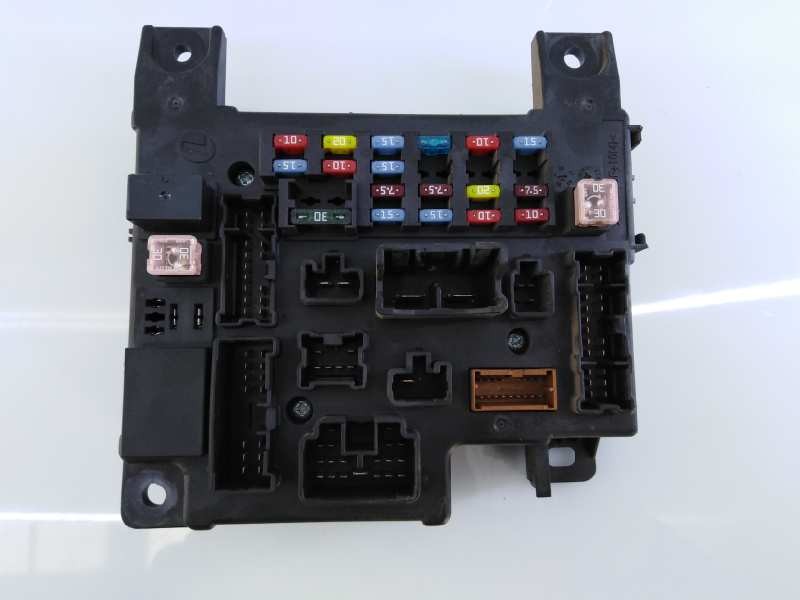CAJA RELES / FUSIBLES MITSUBISHI OUTLANDER (CW0) 8637A318 / E3-A2-20-3 / 519087902 8637A318E3A2203519087902