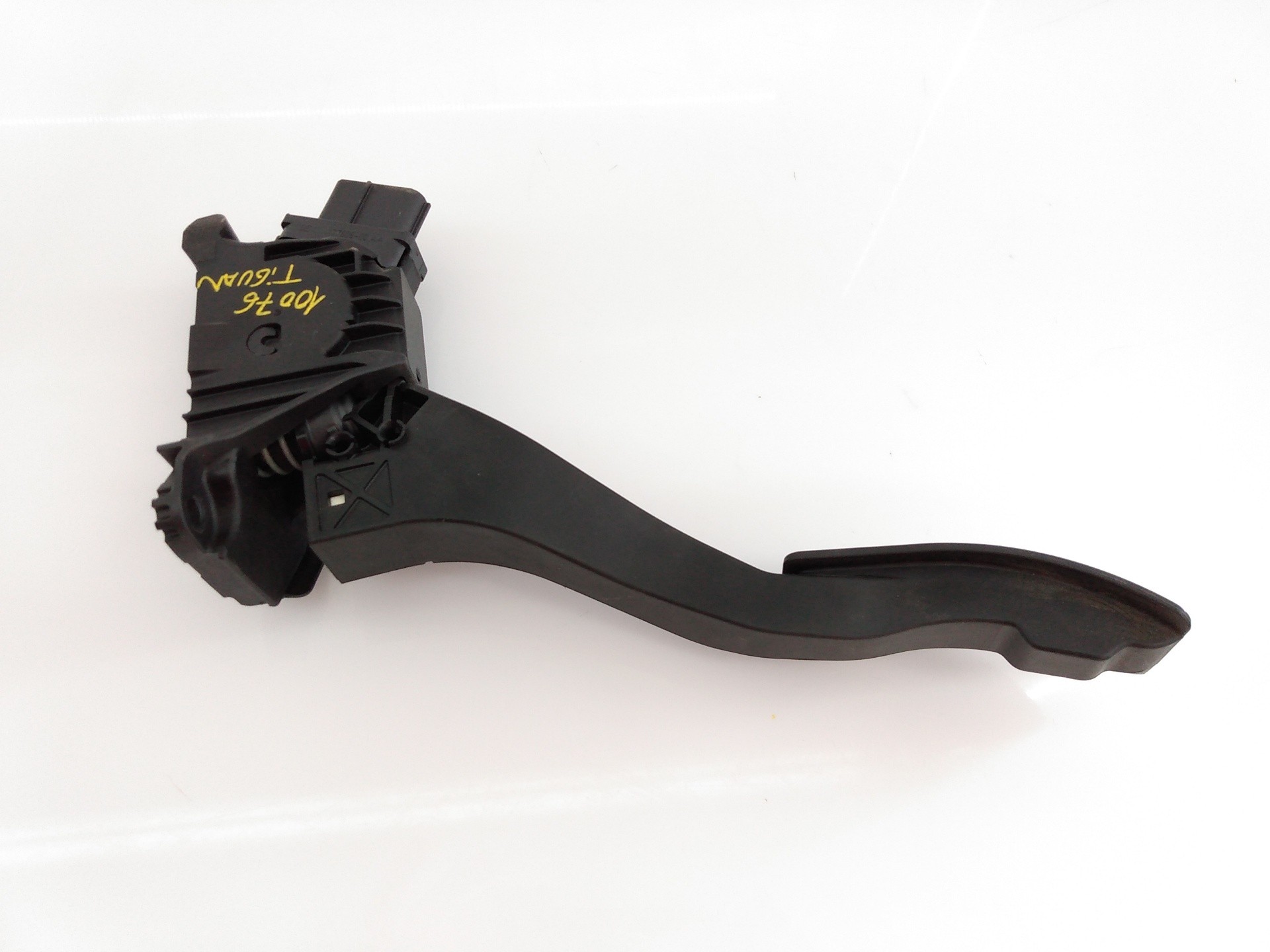 PEDAL ACELERADOR VOLKSWAGEN TIGUAN 5Q1723503J / E2-A1-23-3 / 6PV01062113 5Q1723503JE2A12336PV01062113
