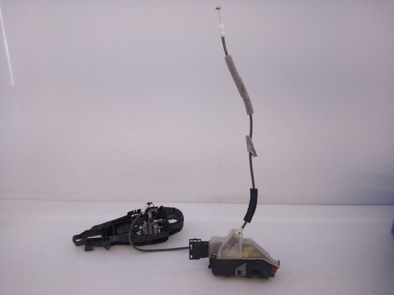 CERRADURA PUERTA TRASERA DERECHA PEUGEOT 2008 (P1) 305593 / E1-A4-52-1 / 16944089 305593E1A452116944089