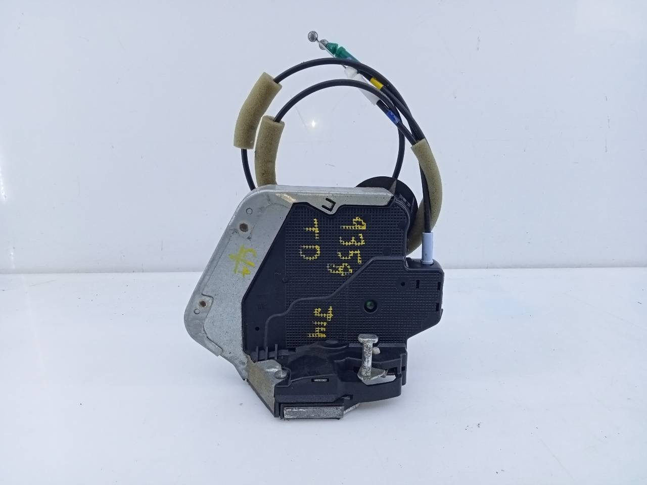 CERRADURA PUERTA TRASERA DERECHA TOYOTA LAND CRUISER 200 (J14) M48D2409 / E2-B4-55-2 M48D2409E2B4552