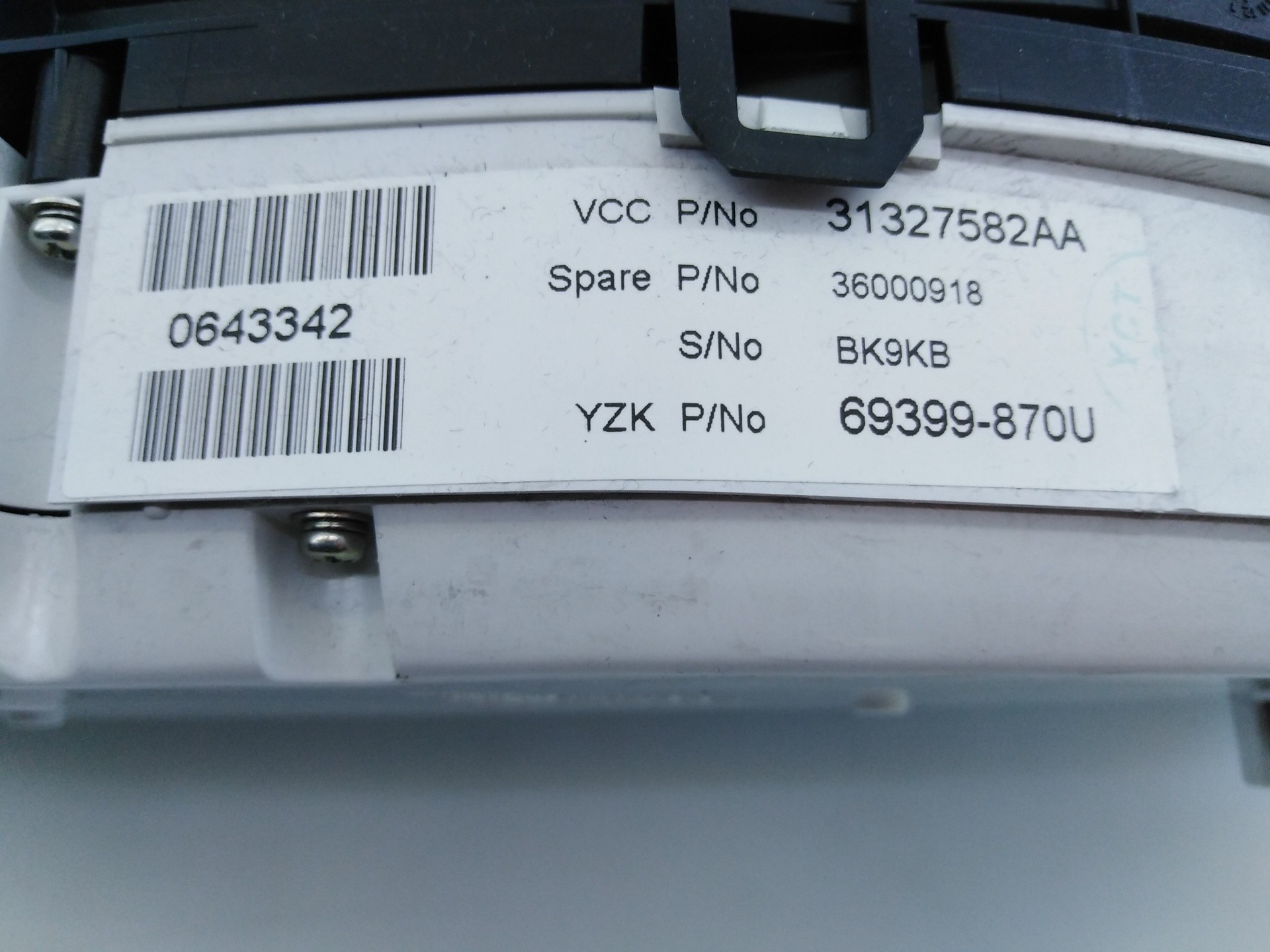 CUADRO INSTRUMENTOS VOLVO V60 KOMBI 31327582AA / E3-B5-48-2 / 69399870U 31327582AAE3B548269399870U - Vista 2