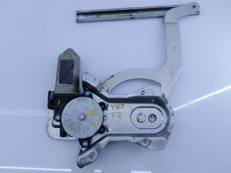 ELEVALUNAS TRASERO IZQUIERDO LAND ROVER DISCOVERY (LT) 992689100 / E1-B4-4-2 992689100E1B442
