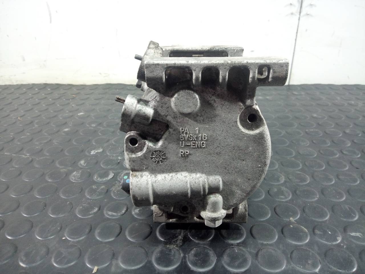 COMPRESOR AIRE ACONDICIONADO KIA CARENS ( ) F500PNBCA12 / P3-B3-15-1 F500PNBCA12P3B3151 - Vista 2