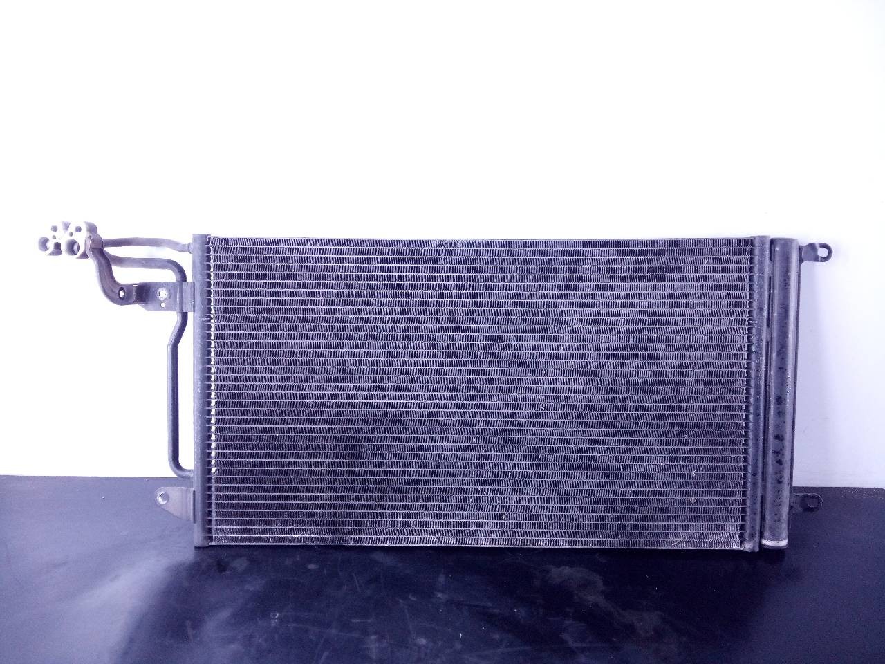 CONDENSADOR / RADIADOR AIRE ACONDICIONADO AUDI A1 (8X) 6R0820411G / P2-B5-2 6R0820411GP2B52