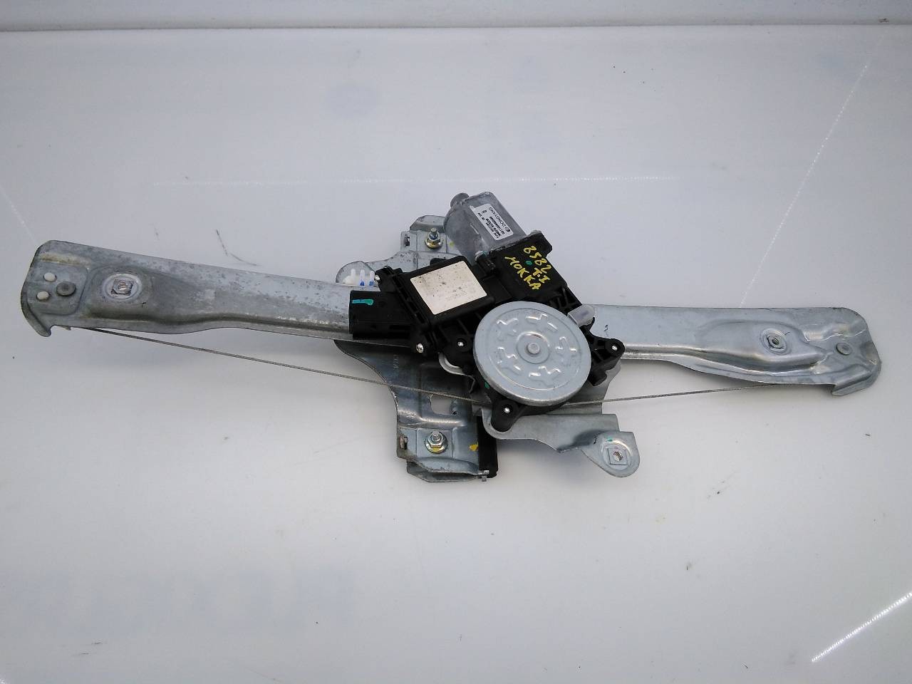 ELEVALUNAS TRASERO IZQUIERDO OPEL MOKKA 98820SUV20 / E2-B6-13-1 / 001100445509 98820SUV20E2B6131001100445509