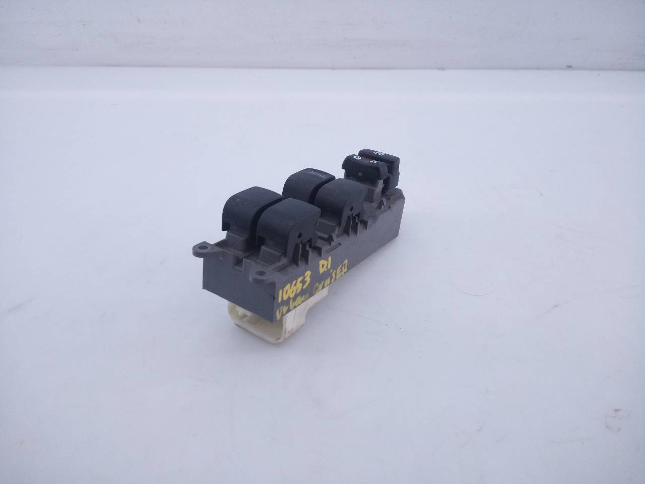 MANDO ELEVALUNAS DELANTERO IZQUIERDO TOYOTA URBAN CRUISER E3-B2-44-3 E3B2443