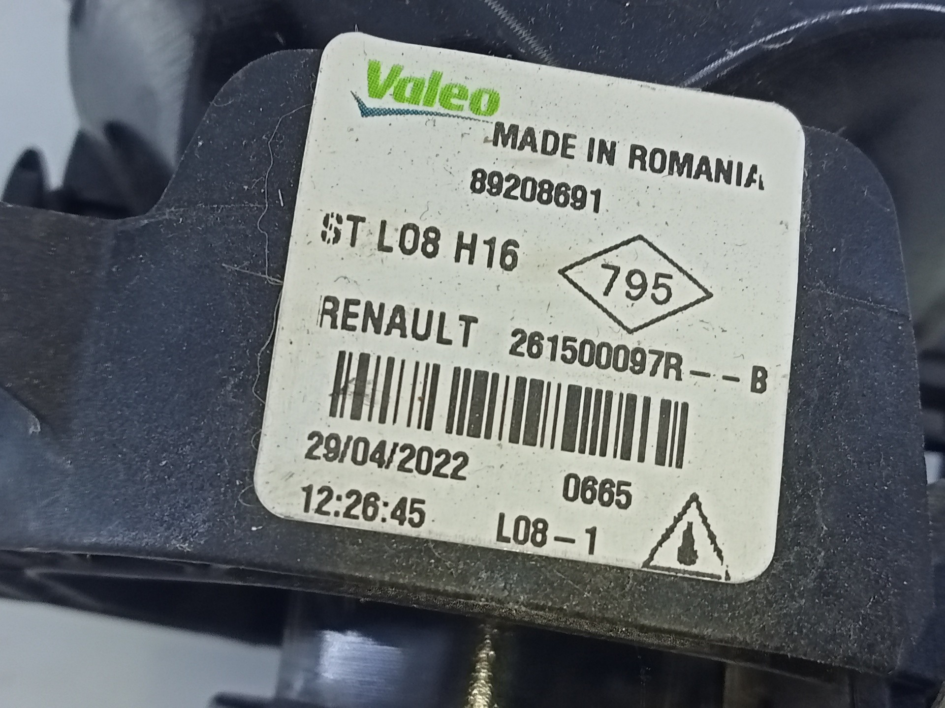 FARO ANTINIEBLA IZQUIERDO DACIA SANDERO III 261500097R / E1-A1-43-1 261500097RE1A1431 - Vista 3