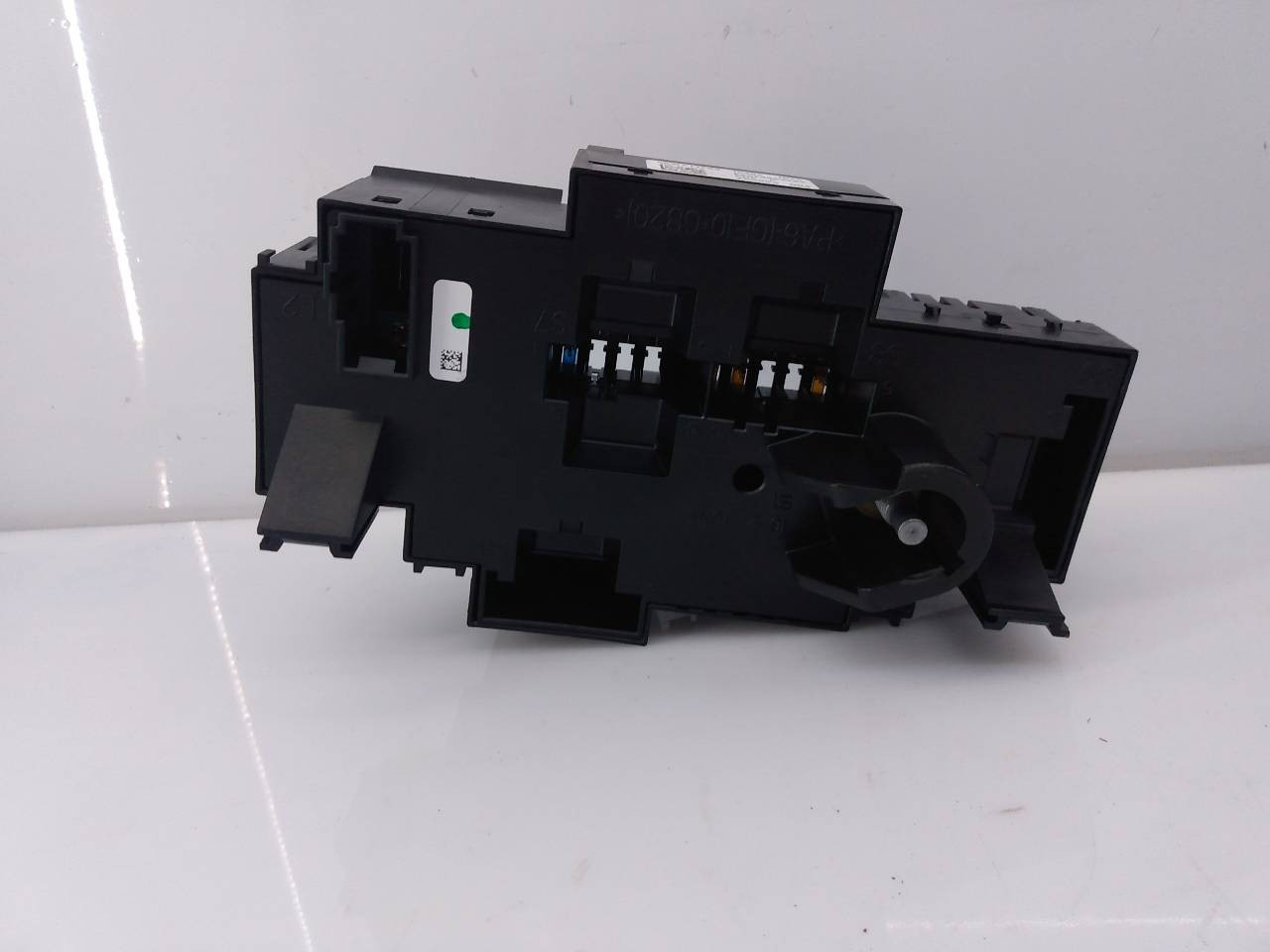 CAJA RELES / FUSIBLES MERCEDES-BENZ CLASE GLC (W253) A2229063202 / E1-A2-47-2 A2229063202E1A2472 - Vista 3