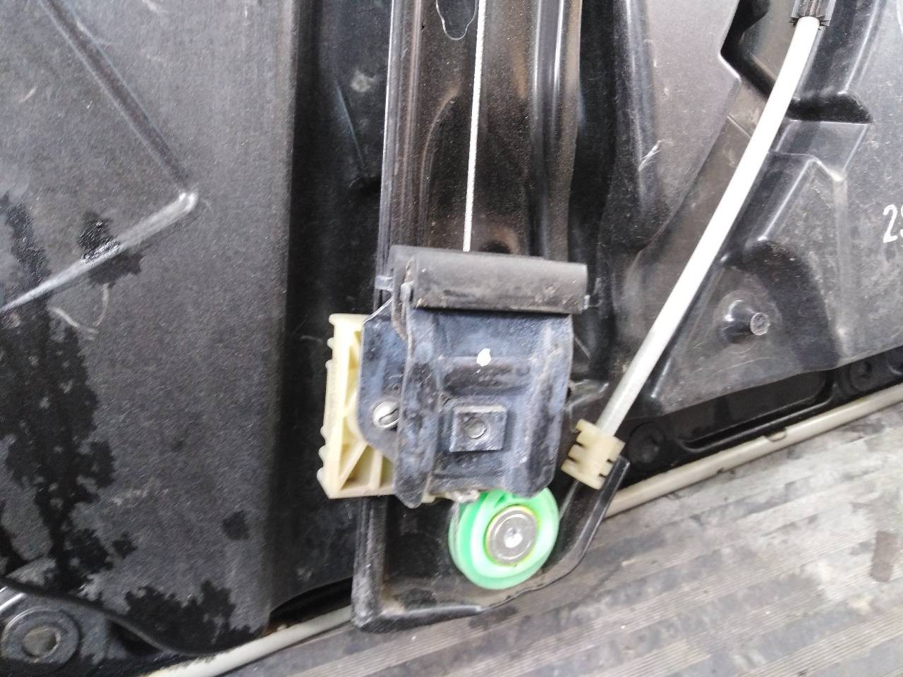 ELEVALUNAS DELANTERO IZQUIERDO MERCEDES-BENZ CLASE GLC (W253) A2050047499 / P2-B4-13 / A2050047599 A2050047499P2B413A2050047599 - Vista 3