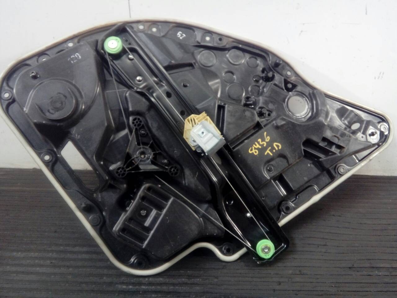 ELEVALUNAS TRASERO DERECHO MERCEDES-BENZ CLASE GLC (W253) 2537308002 / P2-B4-10 2537308002P2B410