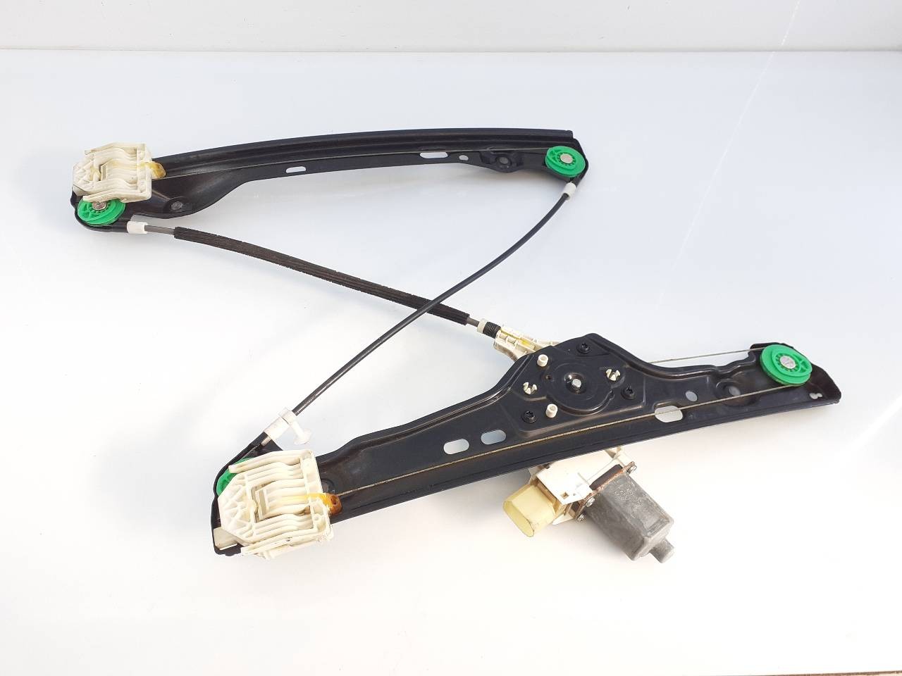 ELEVALUNAS DELANTERO IZQUIERDO BMW SERIE 3 BERLINA (E90) 0130822226 / E1-A3-8-2 0130822226E1A382