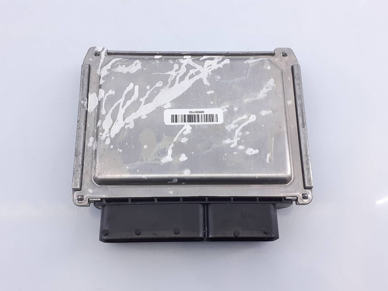 CENTRALITA MOTOR UCE VOLKSWAGEN T-CROSS 05C907394D / E2-A1-23-5 / 42011906 05C907394DE2A123542011906 - Vista 2