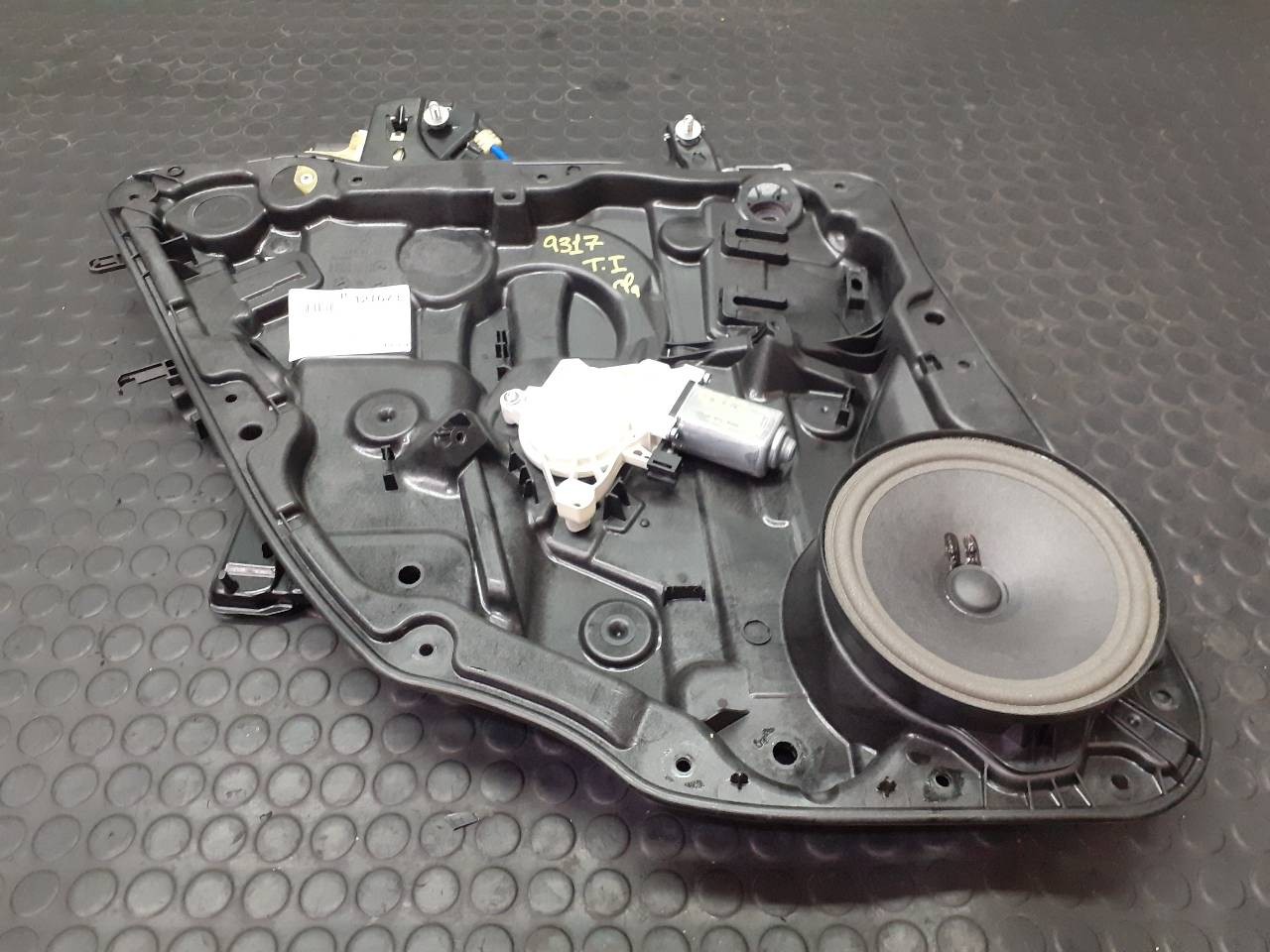 ELEVALUNAS TRASERO IZQUIERDO MERCEDES-BENZ CLA-KLASSE (BM 118) P2-B4-12 P2B412 - Vista 3